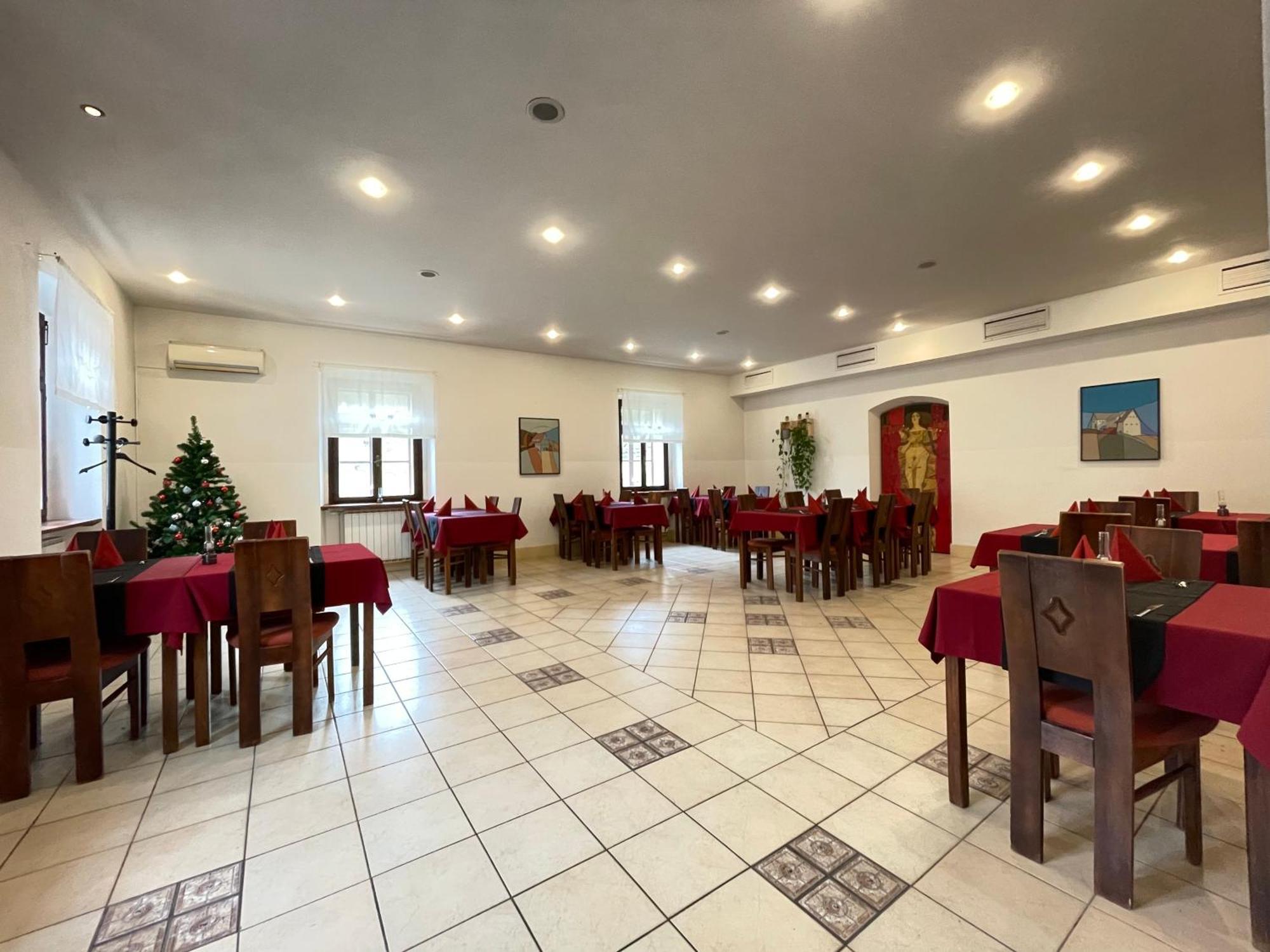 Gostisce Barbara Ξενοδοχείο Idrija Εξωτερικό φωτογραφία