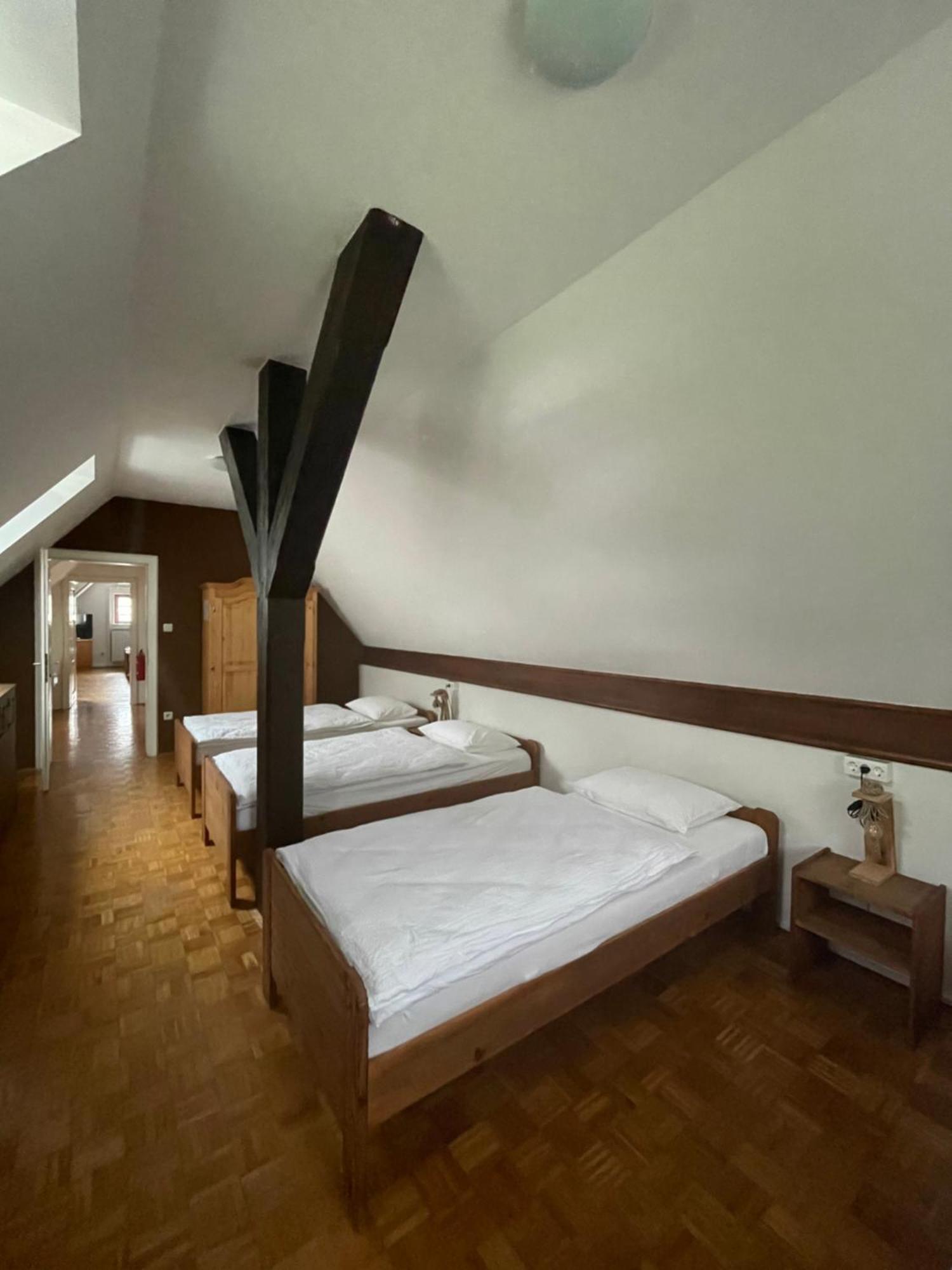 Gostisce Barbara Ξενοδοχείο Idrija Εξωτερικό φωτογραφία
